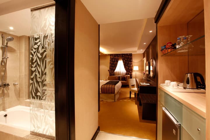 Grand Plaza Hotel - Takhasosi Riyadh