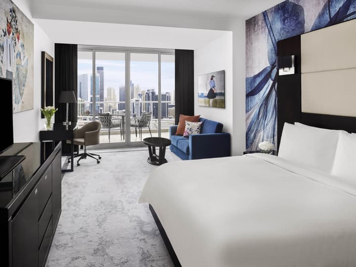 Mövenpick Hotel Jumeirah Lakes Towers