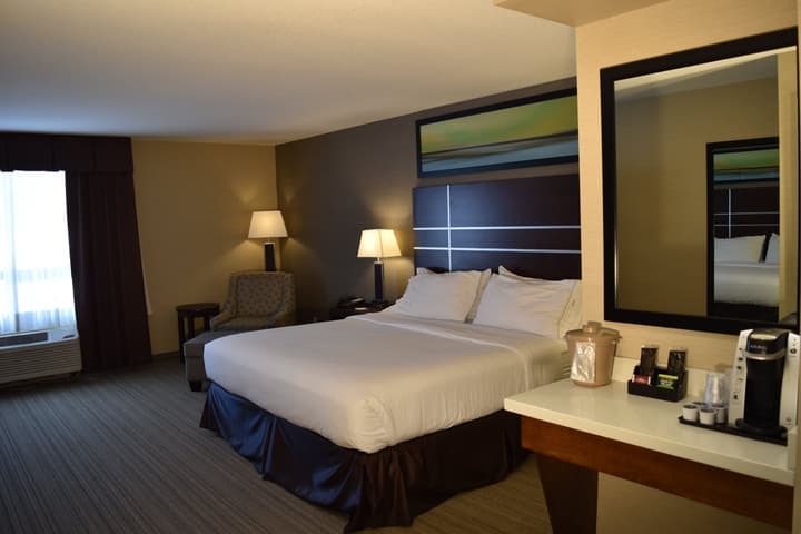Holiday Inn Express Golden-Kicking Horse by IHG