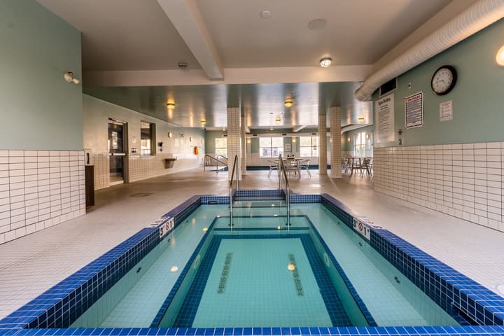 Holiday Inn Express Golden-Kicking Horse by IHG