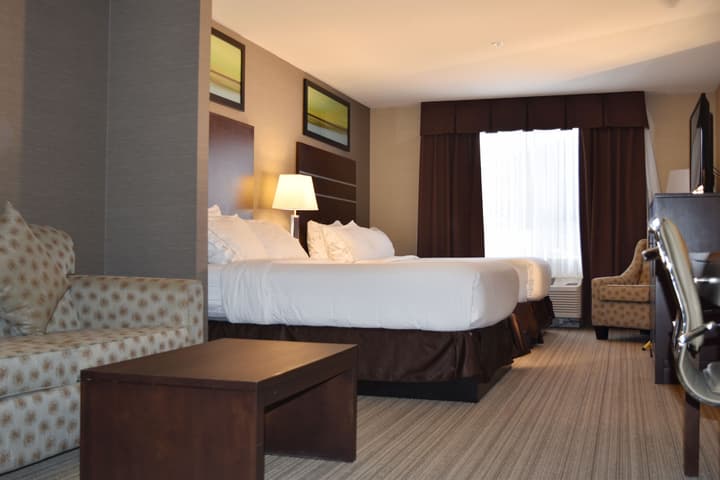 Holiday Inn Express Golden-Kicking Horse by IHG