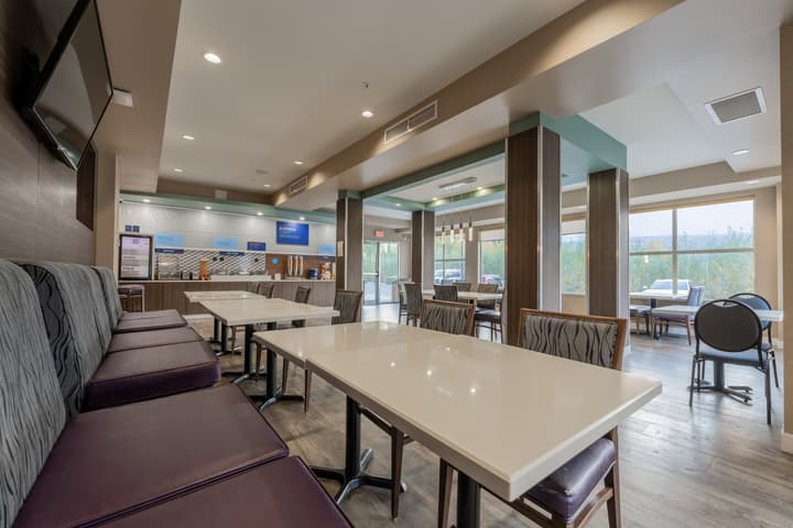 Holiday Inn Express Golden-Kicking Horse by IHG