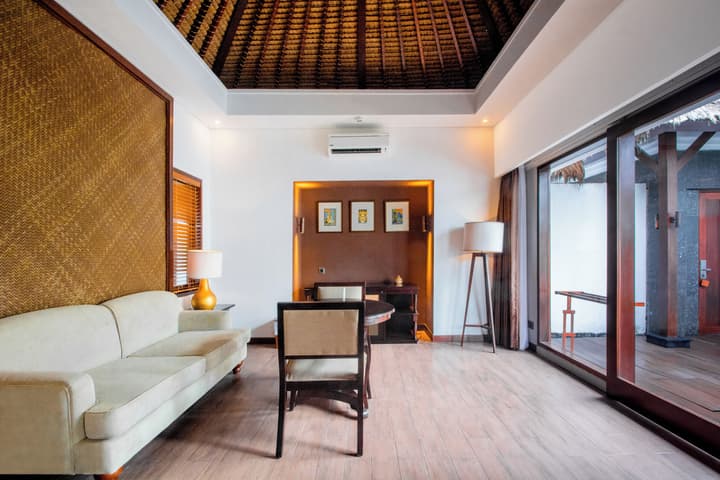 Lembongan Beach Club and Resort