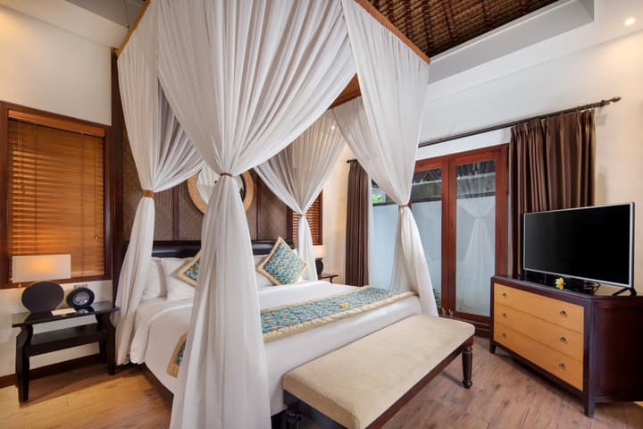 Lembongan Beach Club and Resort