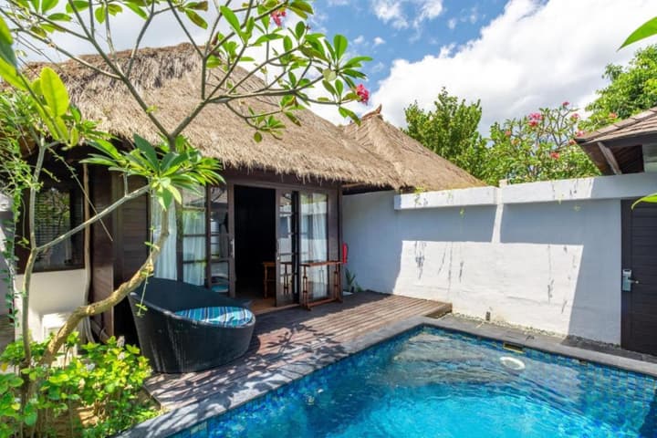 Lembongan Beach Club and Resort