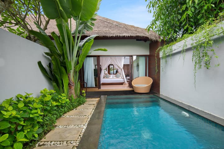 Lembongan Beach Club and Resort
