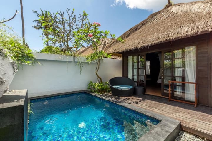 Lembongan Beach Club and Resort