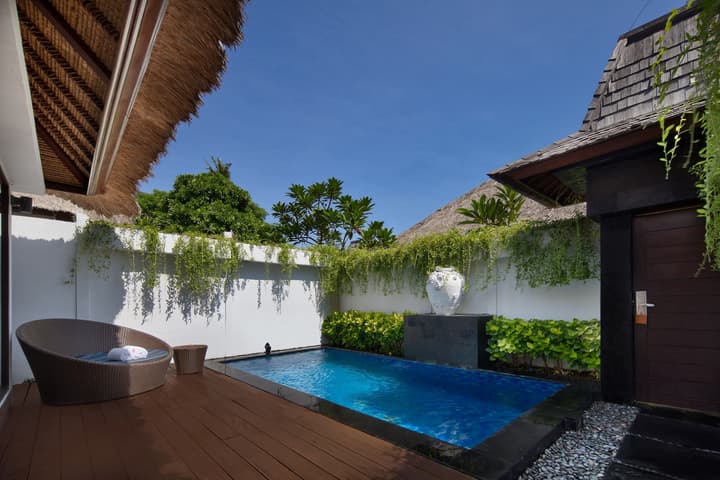 Lembongan Beach Club and Resort