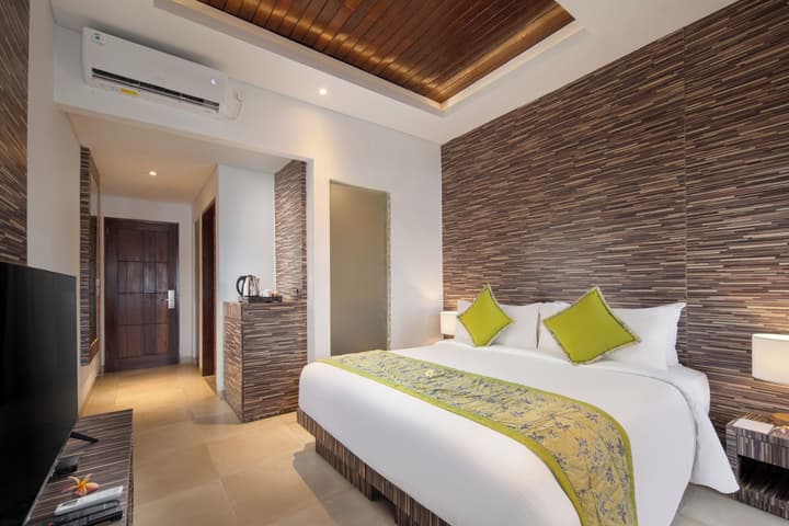 Lembongan Beach Club and Resort