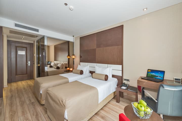 Istanbul Dora Hotel