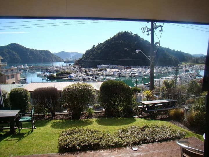 Harbour View Motel