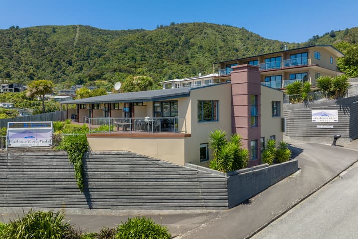 Harbour View Motel