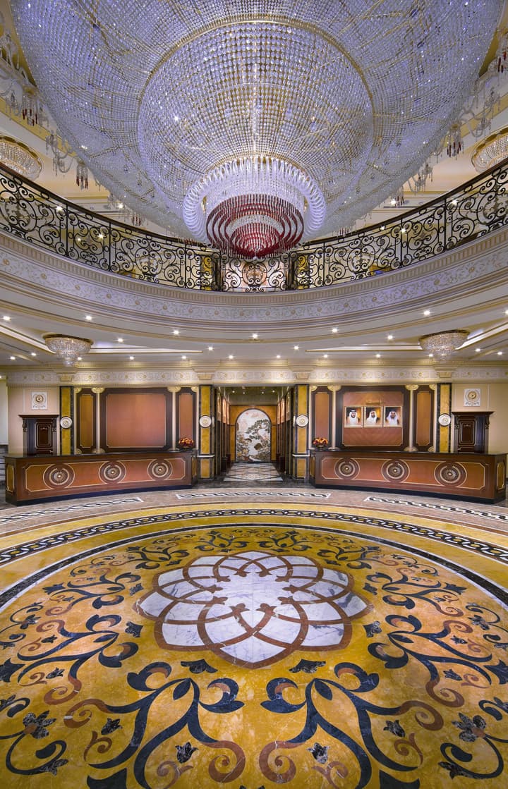 Royal Rose Hotel Abu Dhabi, Curio Collection by Hilton