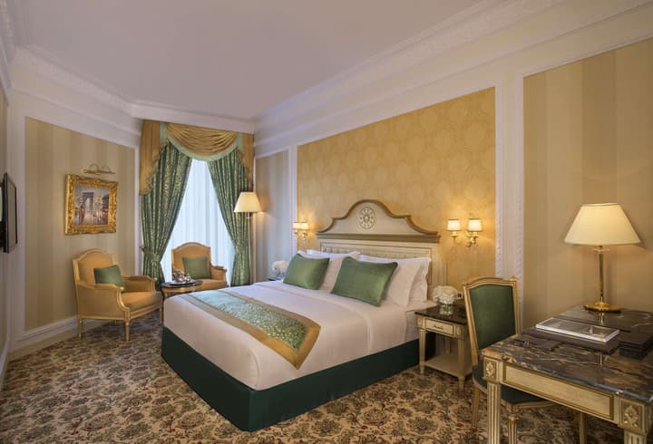 Royal Rose Hotel Abu Dhabi, Curio Collection by Hilton