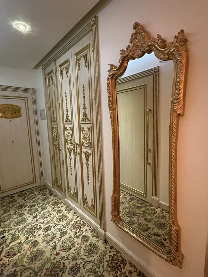 Royal Rose Hotel Abu Dhabi, Curio Collection by Hilton