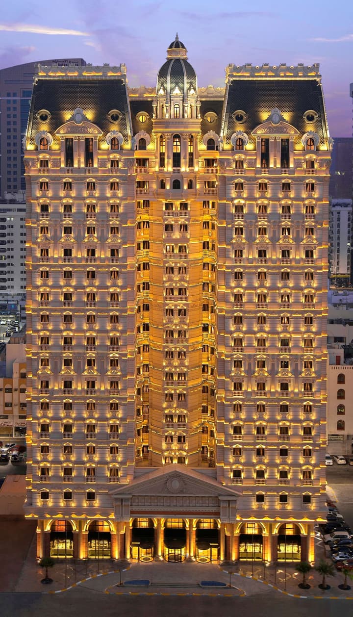 Royal Rose Hotel Abu Dhabi, Curio Collection by Hilton