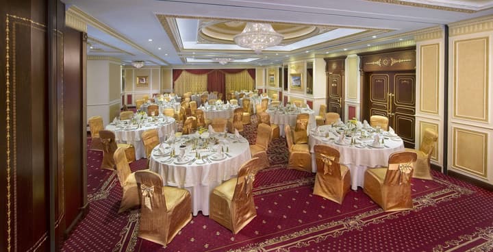 Royal Rose Hotel Abu Dhabi, Curio Collection by Hilton