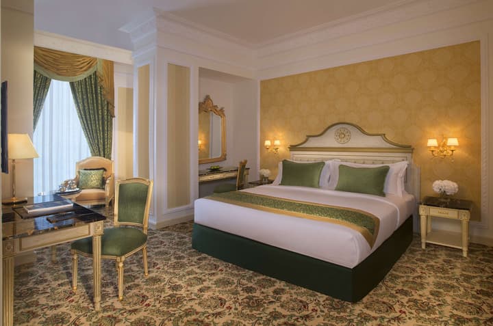 Royal Rose Hotel Abu Dhabi, Curio Collection by Hilton