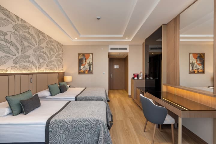 Miracle Resort Hotel - All Inclusive