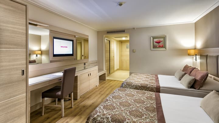 Miracle Resort Hotel - All Inclusive