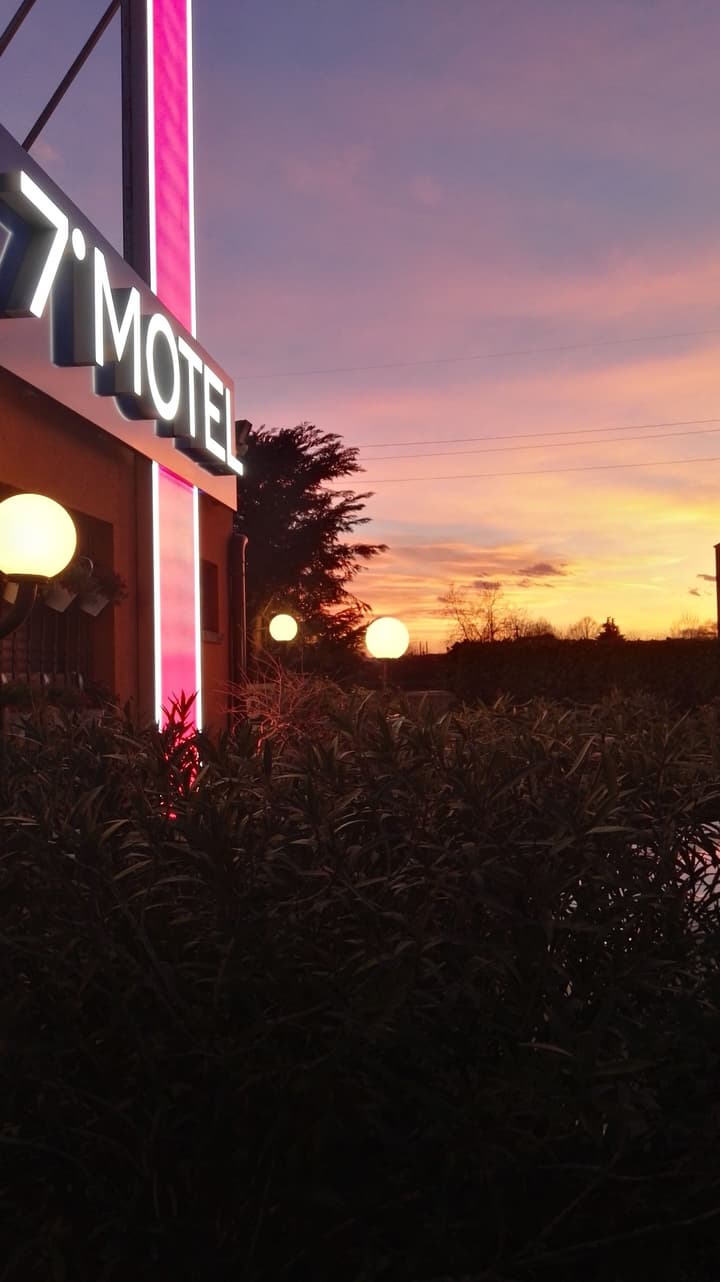 7MOTEL - SETTIMOTEL