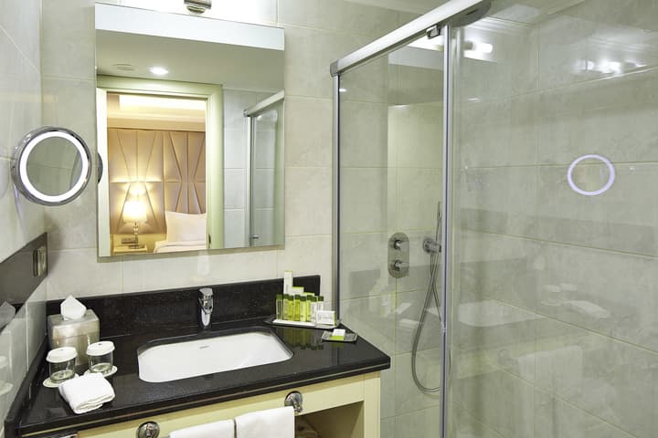 Doubletree By Hilton Hotel Izmir - Alsancak