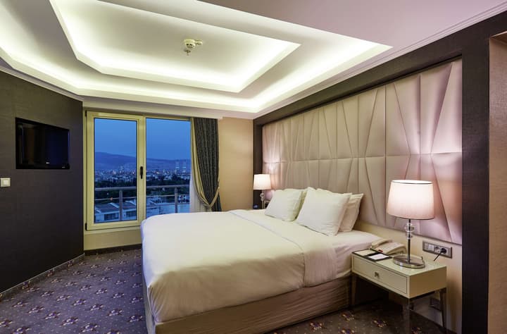 Doubletree By Hilton Hotel Izmir - Alsancak
