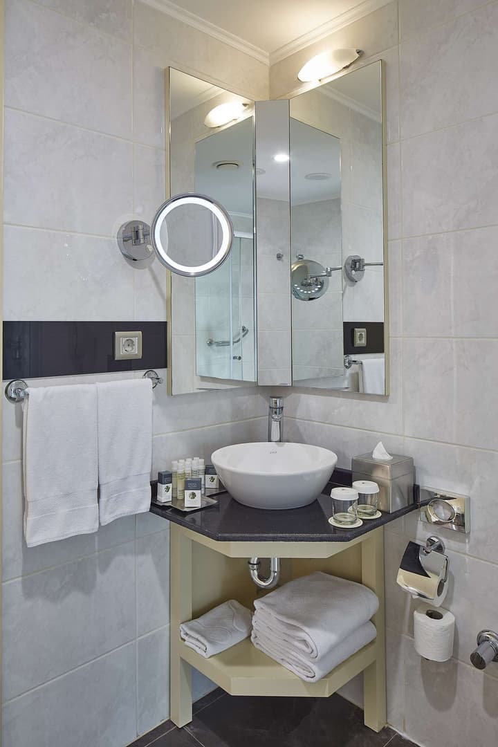 Doubletree By Hilton Hotel Izmir - Alsancak