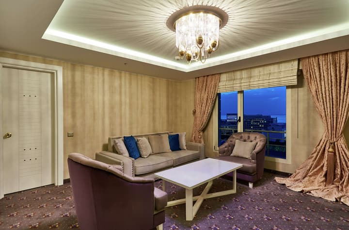 Doubletree By Hilton Hotel Izmir - Alsancak
