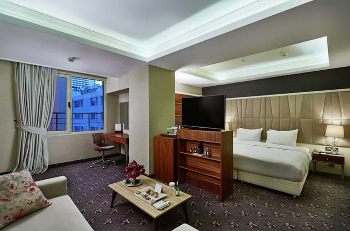 Doubletree By Hilton Hotel Izmir - Alsancak