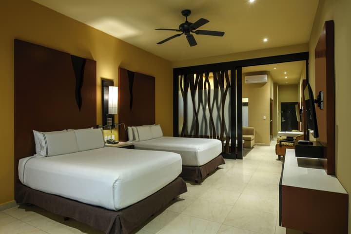 Generations Riviera Maya Oceanfront Family Resort, All & More Inclusive