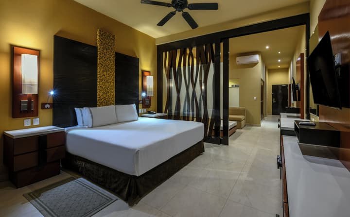 Generations Riviera Maya Oceanfront Family Resort, All & More Inclusive