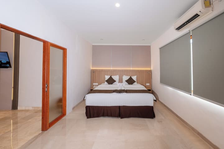 Grand Istana Rama Hotel