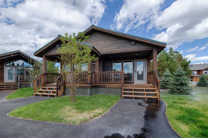 Explorer Cabins At Yellowstone