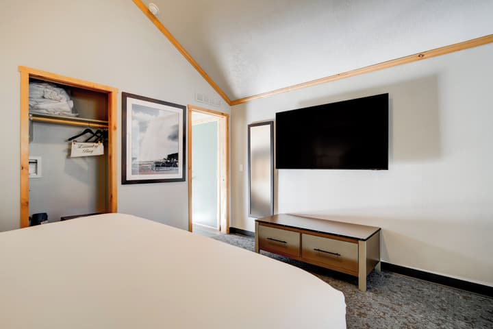 Explorer Cabins At Yellowstone