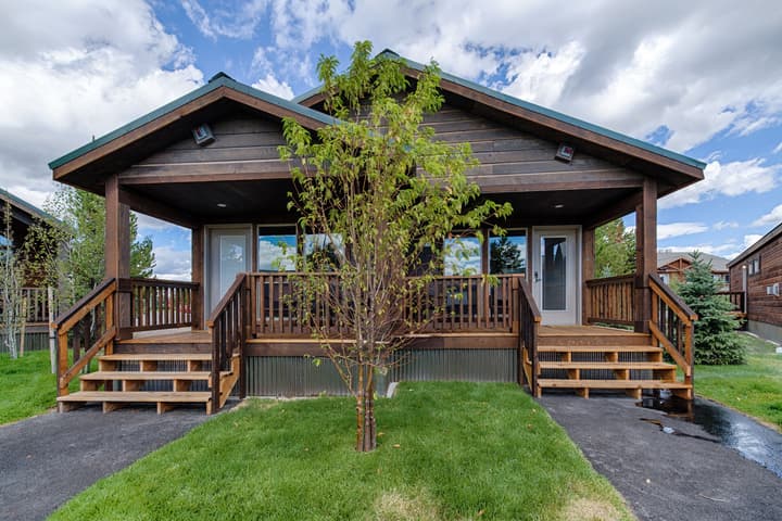 Explorer Cabins At Yellowstone