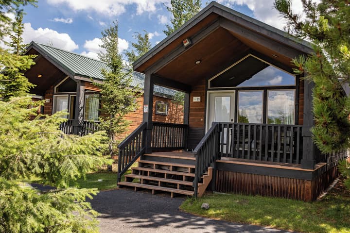 Explorer Cabins At Yellowstone