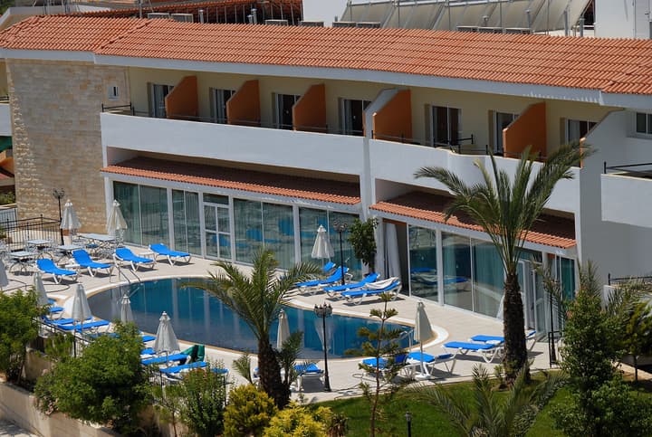 Moniatis Hotel
