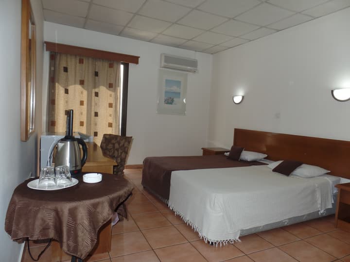 Metropole Hotel