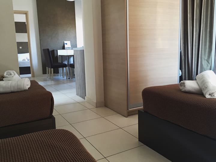 Mc Queen Rooms & Apartments