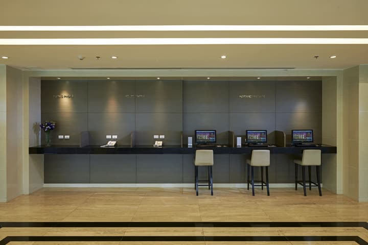 Mandarin Hotel Managed by Centre Point