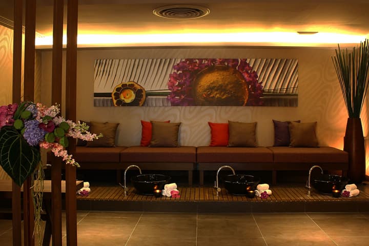 Mandarin Hotel Managed by Centre Point