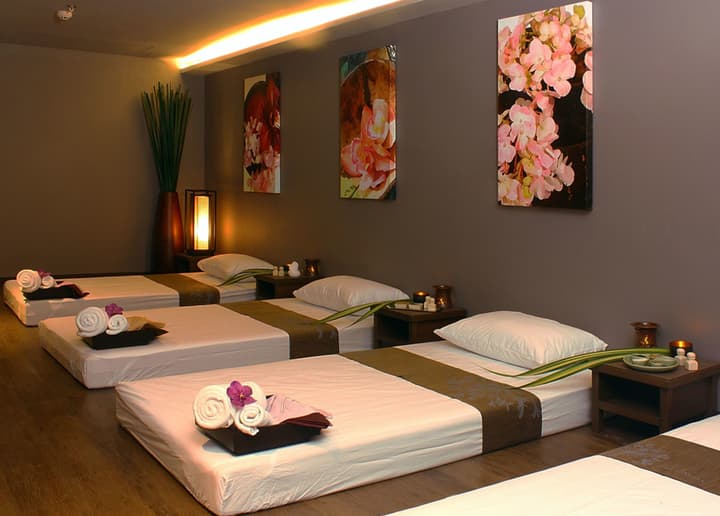 Mandarin Hotel Managed by Centre Point