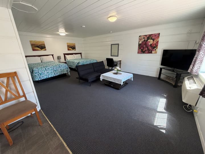 Sonoma Lodge