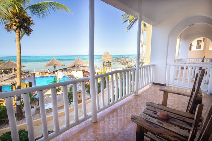 Reef & Beach Resort