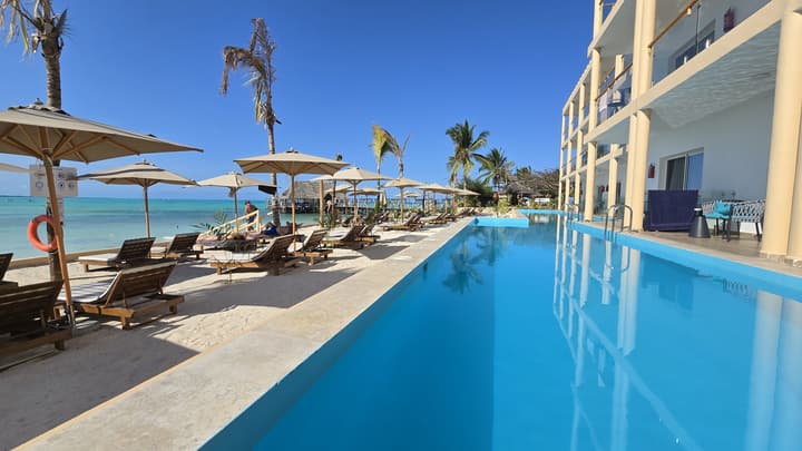 Reef & Beach Resort