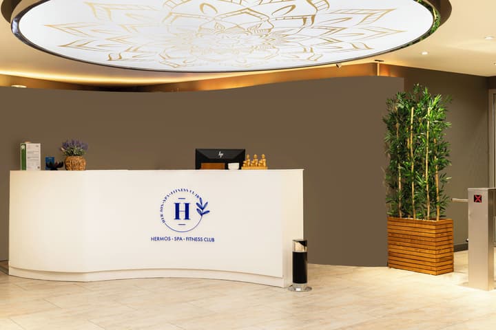Ramada Hotel & Suites by Wyndham Izmir Kemalpasa
