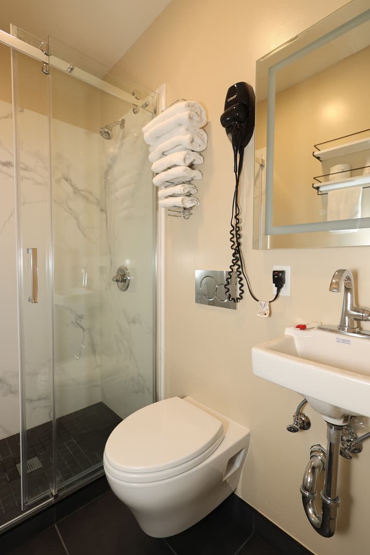 Casa Loma Hotel