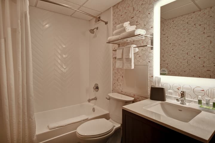 Holiday Inn Lancaster by IHG