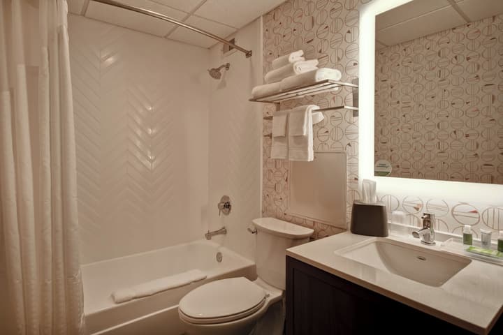 Holiday Inn Lancaster by IHG